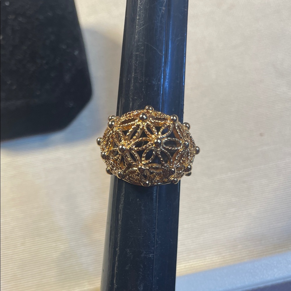 Avon Intricate Gold Statement Ring - image 4